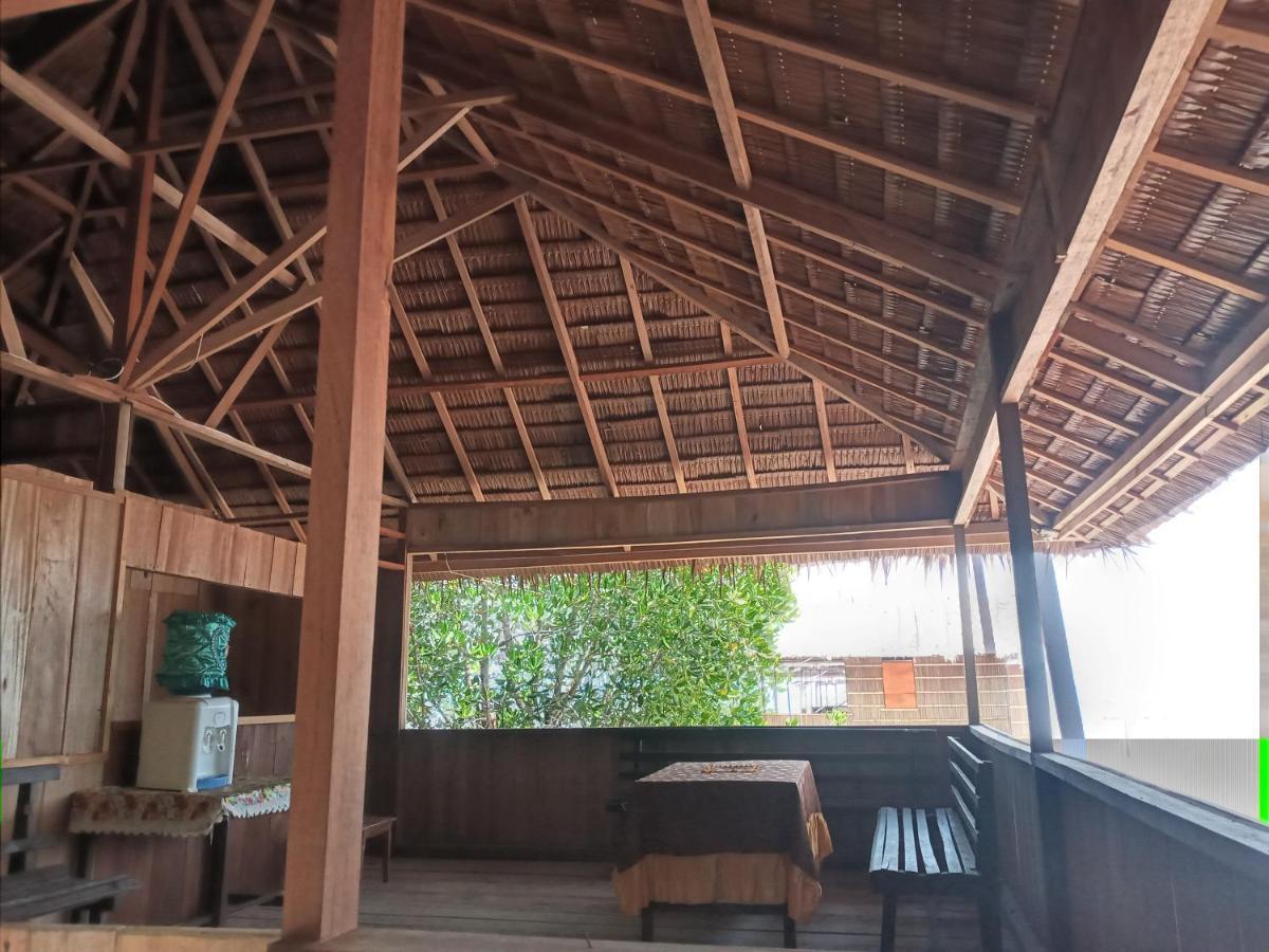 Arborek Diving Homestay R4 Besir Exterior photo